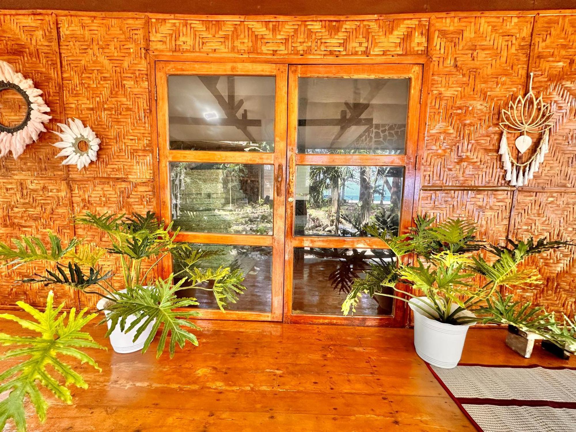 Playa Del Fuego Camiguin Beach Hostel & Resort มัมบาเฮา ภายนอก รูปภาพ